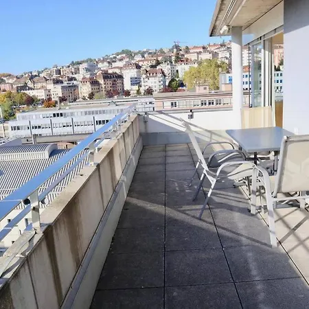 Apartment Good Location, Spacious, Comfortable And Bright!! *