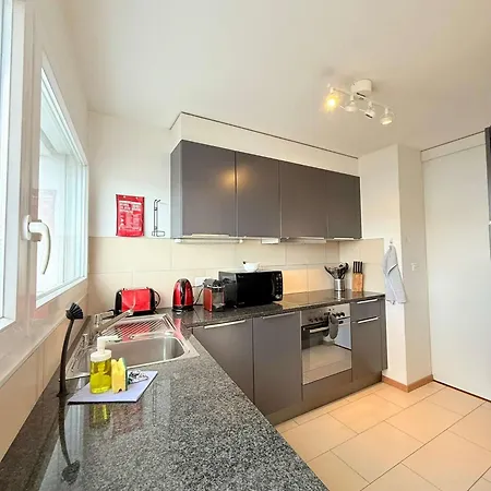 Good Location, Spacious, Comfortable And Bright!! Apartment Lausanne