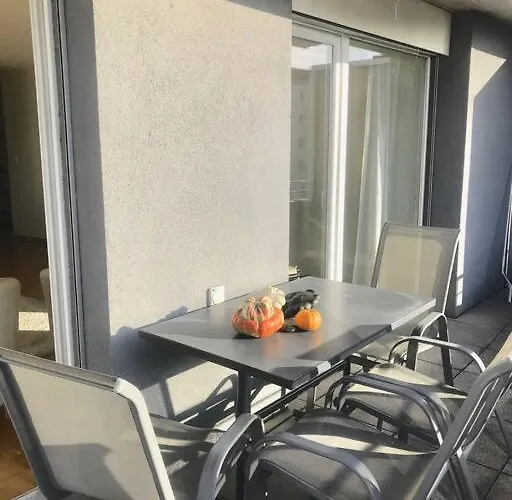 Good Location, Spacious, Comfortable And Bright!! Διαμέρισμα *