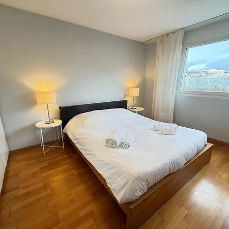 Good Location, Spacious, Comfortable And Bright!! * Лозана