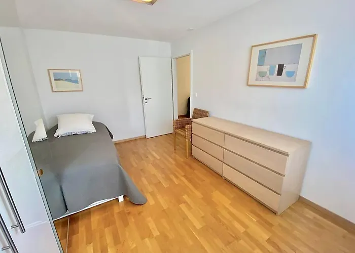 Good Location, Spacious, Comfortable And Bright!! * Lausanne